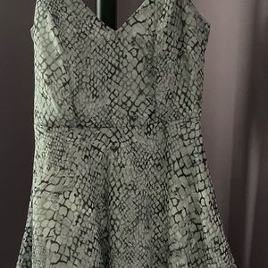 Gorgeous grey snakeskin design dress! Size 1-2